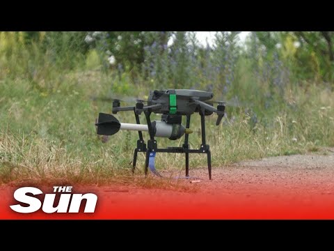 Ukrainian soldiers train dropping grenades with 'drone for dummies'