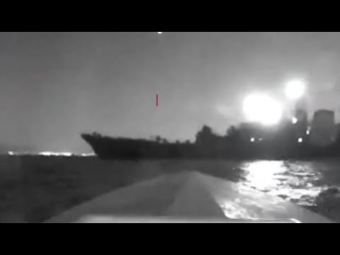 Ukraine sea drone attack on Russian ship | Raw video