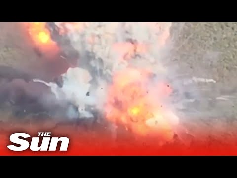 Ukrainian FPV drone collides with self-propelled enemy howitzer in MASSIVE blast